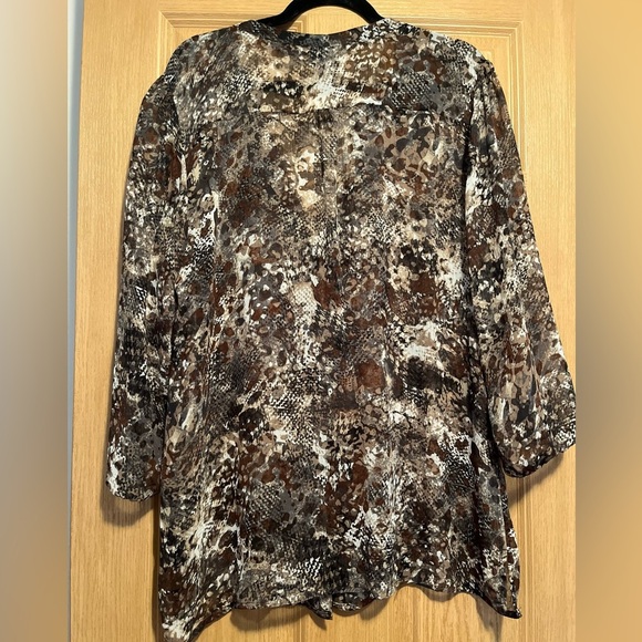 Covington animal print blouse - Picture 9 of 9